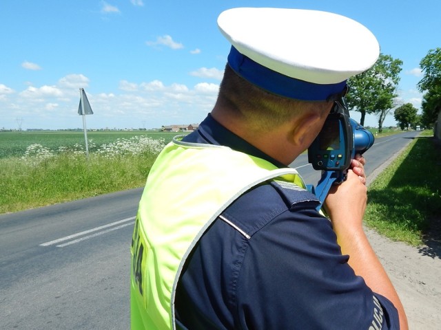 Policjanci pijanego 21-letniego mieszkańca gminy Lipno zatrzymali w Łochocinie.