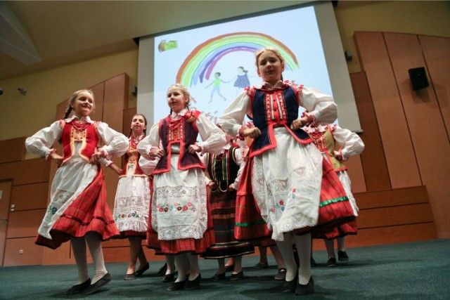 Organizatorem VIII Festiwalu Kultur jest białostocka szkoła podstawowa nr 12.