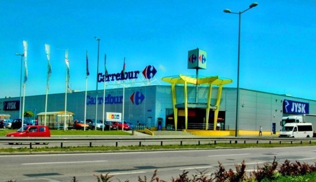 Market budowlany ma powstać za olkuskim Carrefourem