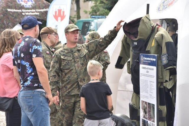 Wojskowe Kino Plenerowe w Gniazdowie z okazji Święta Wojska Polskiego