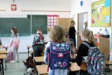 Blisko 140 szkół w Warszawie z zawieszonymi zajęciami. Renata Kaznowska: chcielibyśmy zapytać uczniów i nauczycieli, czy są zaszczepieni