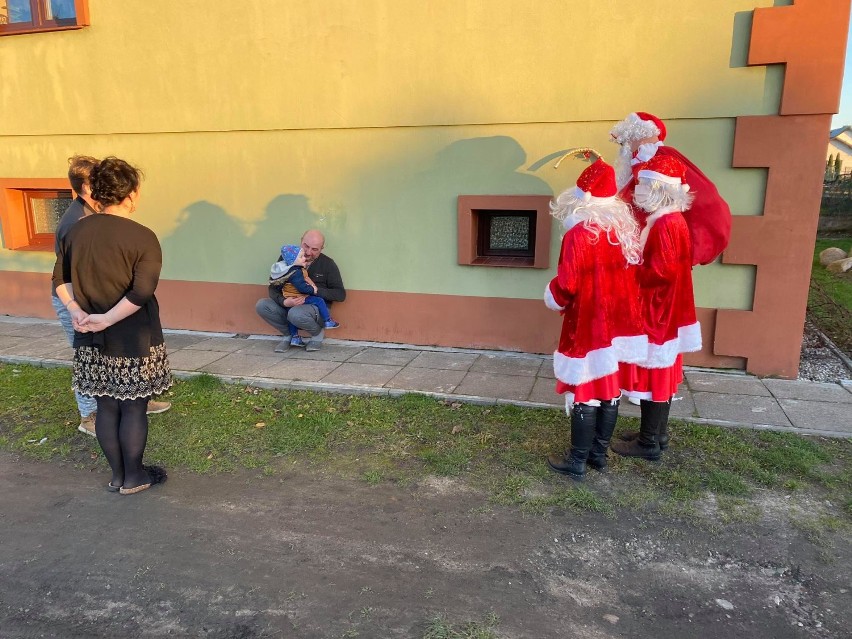 Mikołajki w Holendrach koło Zduńskiej Woli. Mikołaj odwiedził mieszkańców ZDJĘCIA