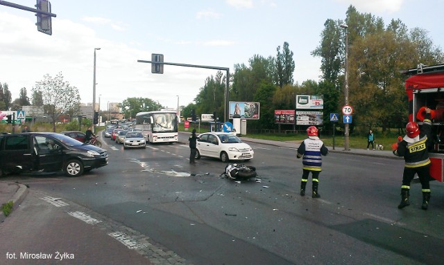 Wypadek w Krakowie na skrzyżowaniu ul. Malborskiej i Kamieńskiego.