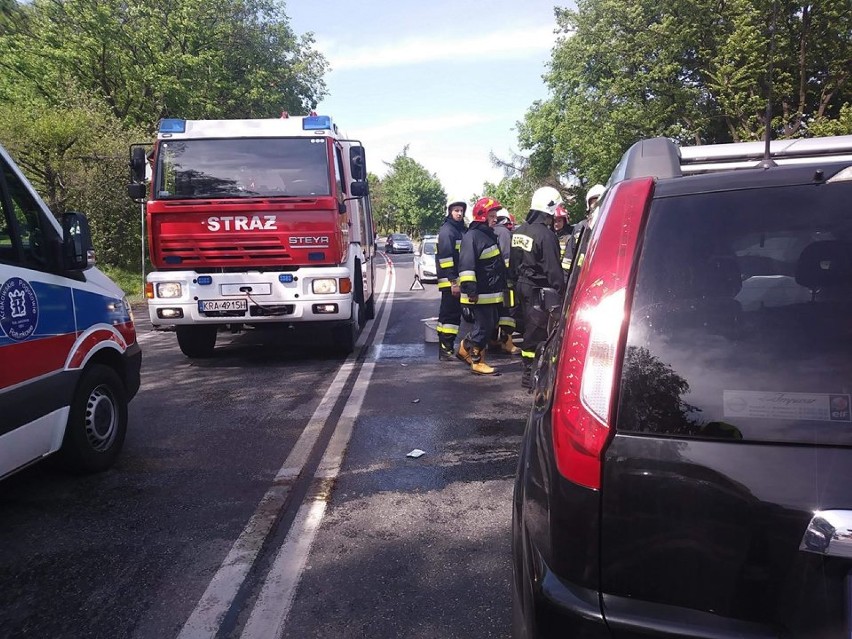 Groźny wypadek pod Krakowem. Sześć osób rannych