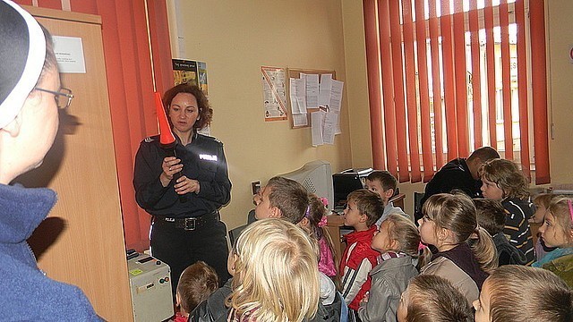 Policjanci z Kolbuszowa gościli przedszkolaków [ZDJĘCIA]