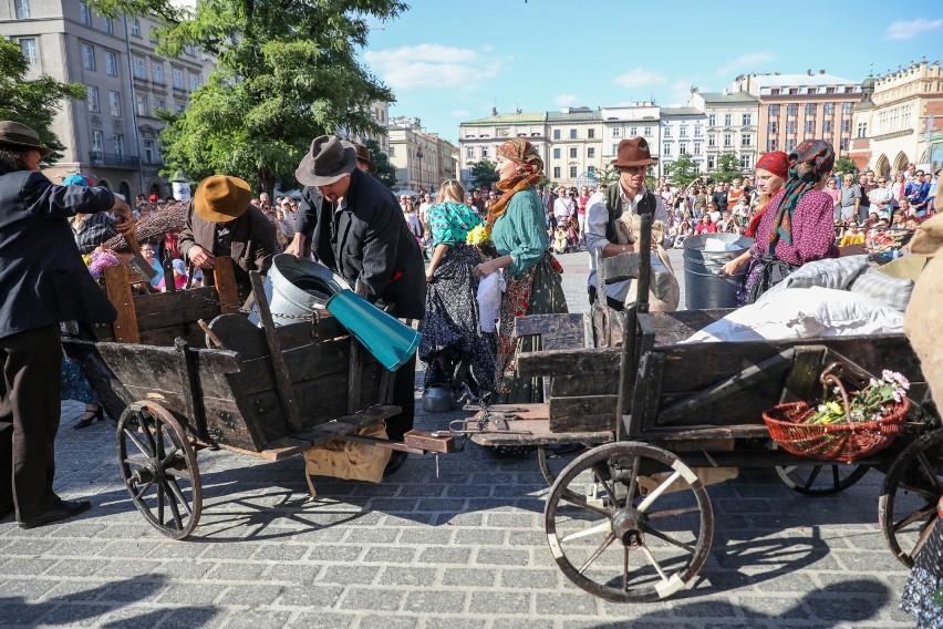 "Drom - Ścieżki Romów" to opowieść o życiu w taborze. Drugi...