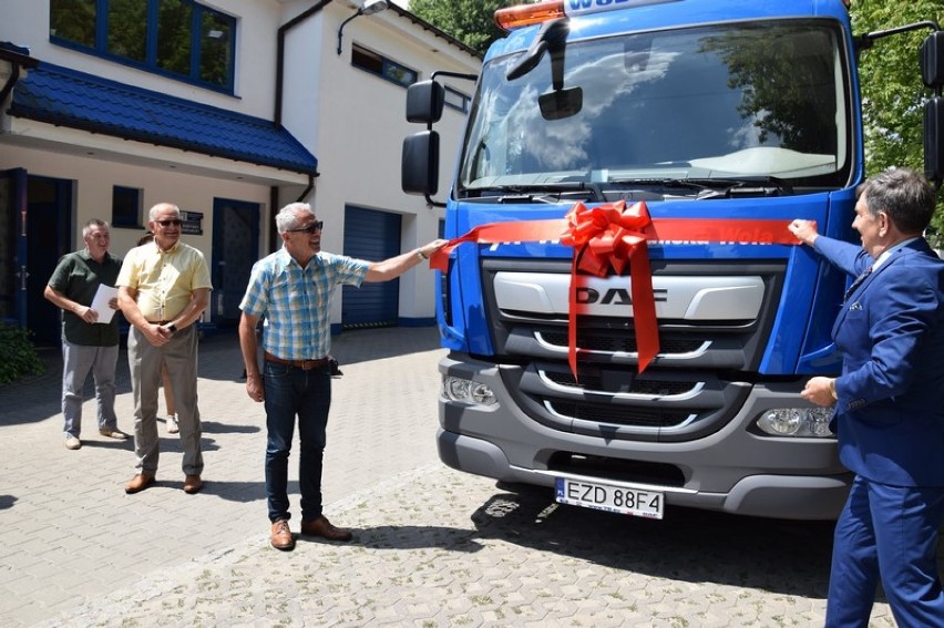 Nabytek MPWiK w Zduńskiej Woli. Auto za milion złotych do asenizacji i napraw kanalizacji