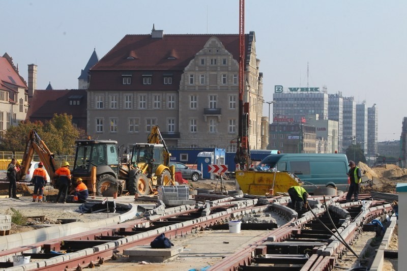 Prace remontowe na rondzie Kaponiera, moście Teatralnym i...