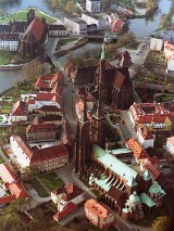 Wrocław w roku 2002 - zobacz jak przeszło 20 lat temu wygldała stolica Dolnego Śląska