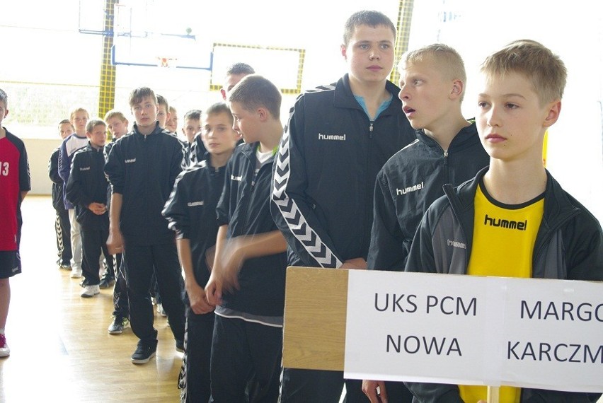 Pierwszy Pomorski Festiwal Piłki Ręcznej drużyn dziewcząt i chłopców w Nowej Karczmie