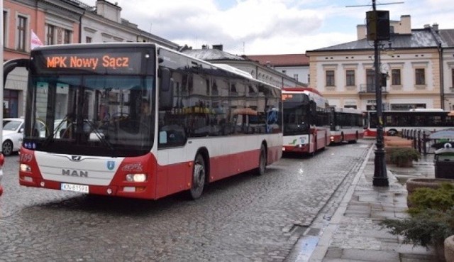 Autobusy sądeckiego MPK dowożą mieszkańców Brzeznej do ostatniego przystanku. Udało się zażegnać problem