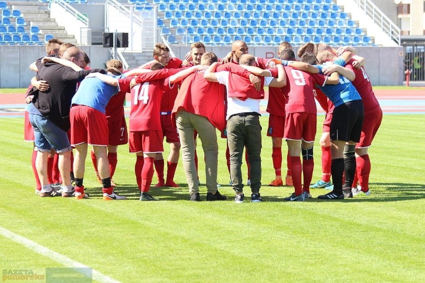 Włocłavia Włocławek - Wisła Dobrzyń n/Wisłą 0:2 (0:1)
GOOOL...