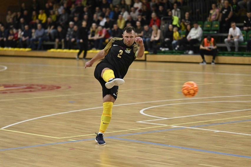 Mecz Futsal Świecie – GI Malepszy Arth Soft Leszno. Zobacz zdjęcia i wideo