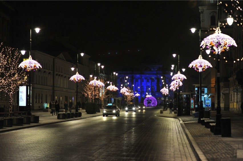 Iluminacja w Warszawie 2015. Ostatni weekend ozdób...