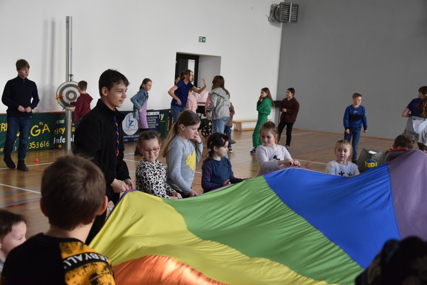 Gorlice. Polsko-ukraińska integracja w Sokole. Dzieci bawiły się pod okiem animatorów, dorośli spotkali z burmistrzem