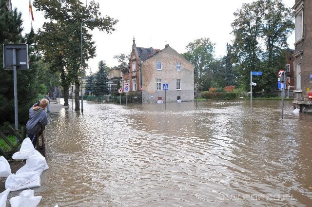 http://fopro.pl/powodz/zdjecia-powodzi-wrzesien