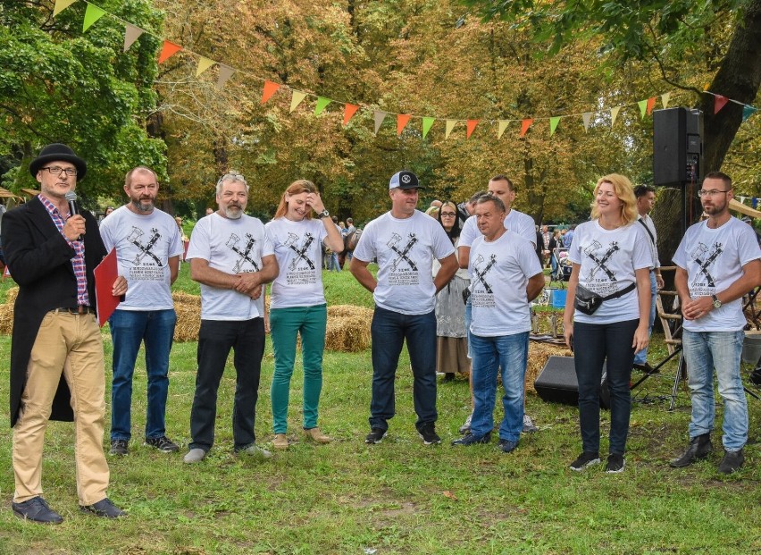 Szamotuły. Zakończył się X Międzynarodowy Plener Rzeźbiarski "Wielki Powrót Rzeźb"