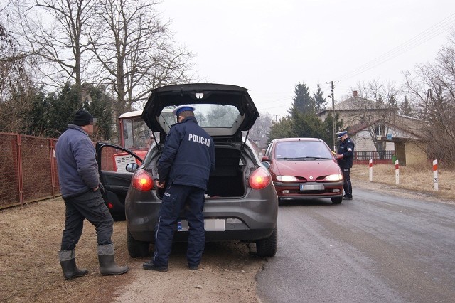 Ten 50-letni traktorzysta wydmuchał 0,26 promila alkoholu. Wpadł w gminie Maków