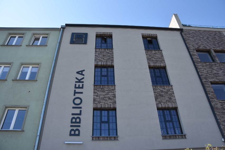 Nowa biblioteka w Żorach zapiera dech w piersiach.