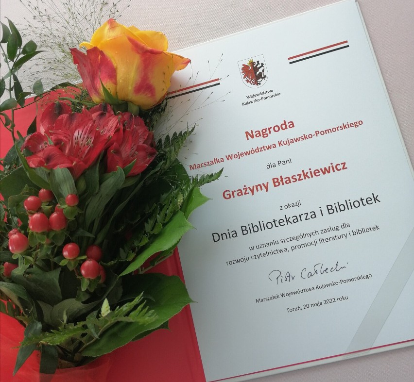 Grażyna Błaszkiewicz, dyrektor biblioteki w Łabiszynie, otrzymała nagrodę marszałka województwa 