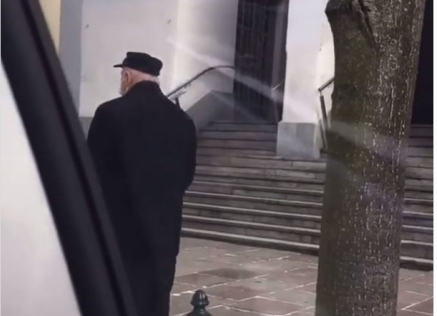 Do incydentu doszło pod kościołem św. Szczepana przy ul....
