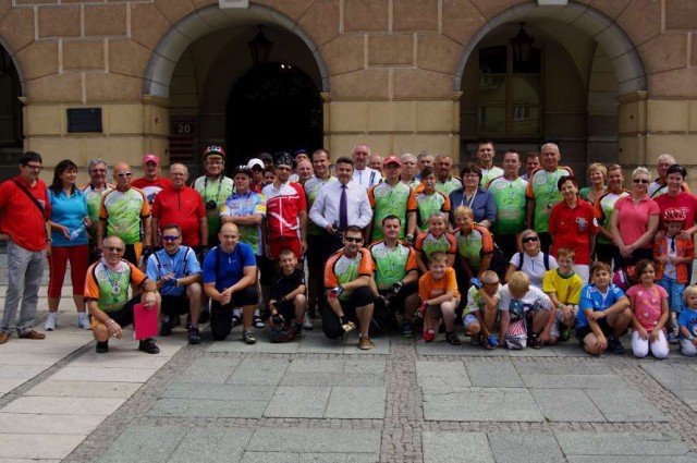 I Kaliski Rajd "Poznaj Kalisz i okolice"

Byłeś świadkiem interesującego wydarzenia? Napisz do nas: kalisz@naszemiasto.pl 

Wiadomości z Twojego miasta prosto na Twoją skrzynkę e-mail. Zapisz się do newslettera!
Prześlij nam swój artykuł lub swoje zdjęcia. Nie masz konta? Zarejestruj się!
Masz firmę? Dodaj ją za darmo do Katalogu Firm.
Organizujesz imprezę? Poinformuj nas!

 Kalisz.naszemiasto.pl Dołącz do naszej społeczności na Facebooku!