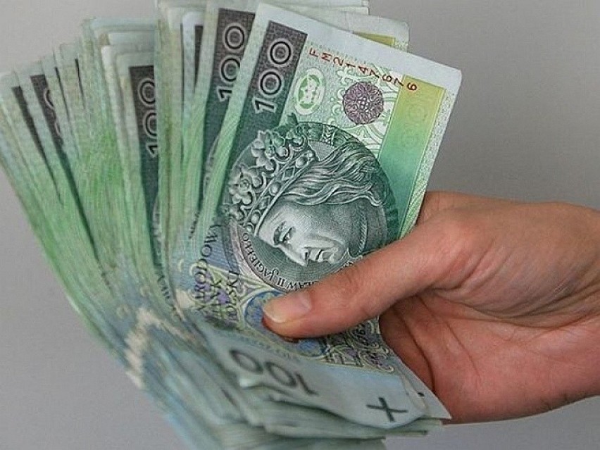 Narodowy Bank Polski zapewnia, że gotówka do banków...