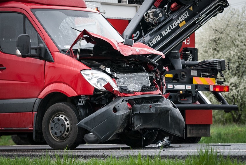 Wypadek w Rabce. Zginęły dwie osoby, w tym 5-letnie dziecko.