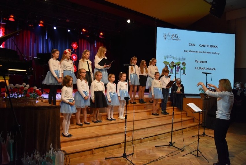 Wrzesińskie śpiewanki patriotyczne. Camerata zaprosiła do wspólnego świętowania [FOTO, FILM]