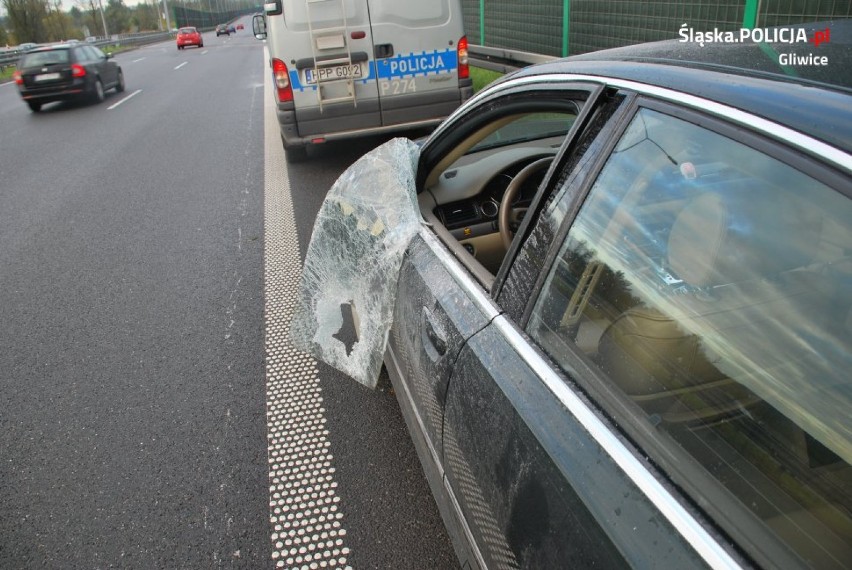 Zabrze, Gliwice: Szalał na DTŚ luksusowym audi. Uderzał w kolejne samochody [ZDJĘCIA]