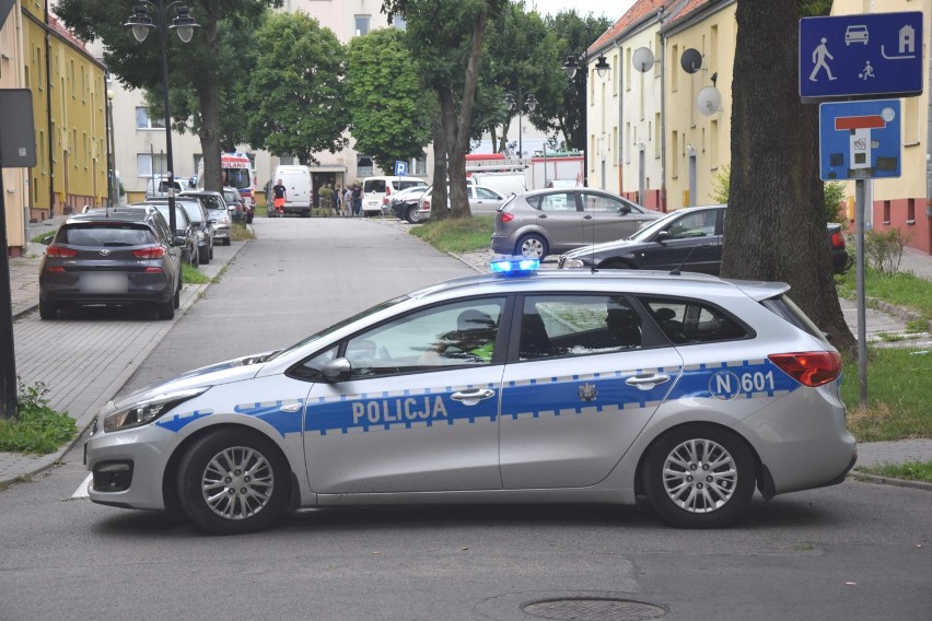 Malbork. Niebezpieczne substancje w piwnicy, ewakuowani mieszkańcy z budynku