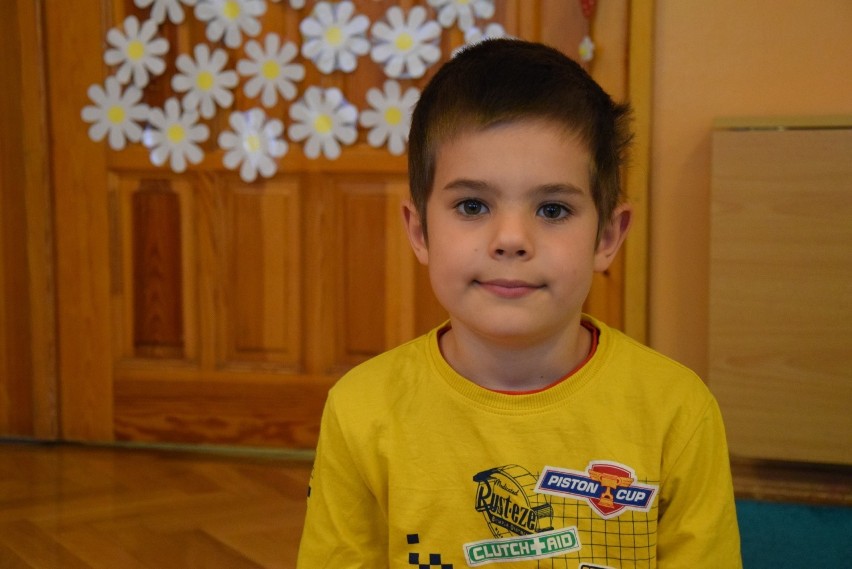 Igor Gałgan, 7 lat
Moja mama ma na imię Paulina. Jest miła,...