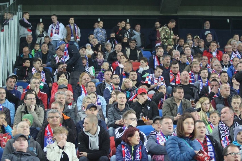 Górnik Zabrze remisuje ze Śląskiem Wrocław 2:2. Zdjęcia kibiców