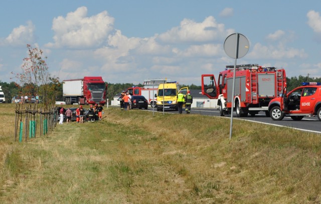 Wypadek na drodze 434. Zderzyły się dwie osobówki - piątek, 11 lipiec 2014r.