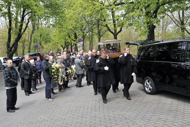 Ostatnie pożegnanie Erny Meszek-Buchacz na cmentarzu w Gołonogu