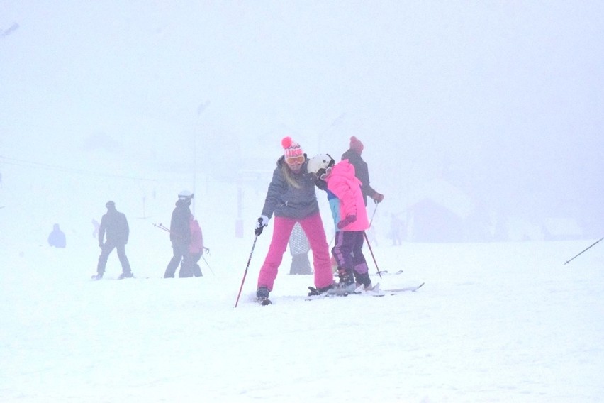 Białe szaleństwo! Warunki narciarskie w Beskidach są znakomite!  [ZDJĘCIA]