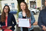 Posłanka Lewicy w Oleśnicy zbiera podpisy pod odwołaniem ministra edukacji