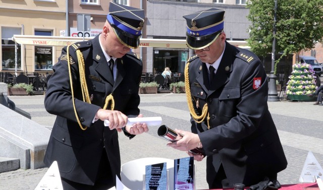 Wmurowanie aktu erekcyjnego pod budowę nowej siedziby komendy straży pożarnej w Grudziądzu.