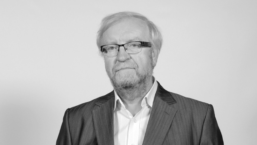 Jarosław Hasiński 6.09.1957 - 19.11.2017

Dyrektorem...