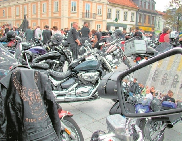 Ogólnopolski Zlot Motocyklistów 2013 w Inwałdzie. Motocykliści chętnie przyjeżdżają na imprezy do Wadowic i okolic