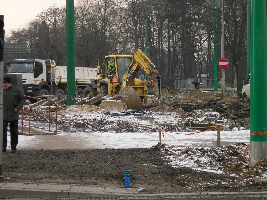 Postęp prac na rondzie Jana Nowka-Jeziorańskiego [NOWE ZDJĘCIA]