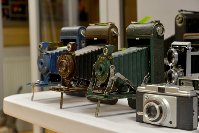 Ponad 400 aparatów fotograficznych zasiliło zbiory muzeum Przypkowskich i Centrum Kultury w Jędrzejowie. Niebywała historia.