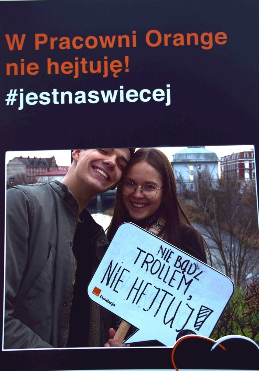 Akcja przeciwko hejtowi w Gubinie: #jestnaswiecej