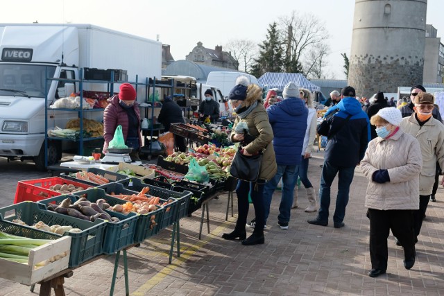 Targ przy ulicy Lotników we wtorek 23 lutego