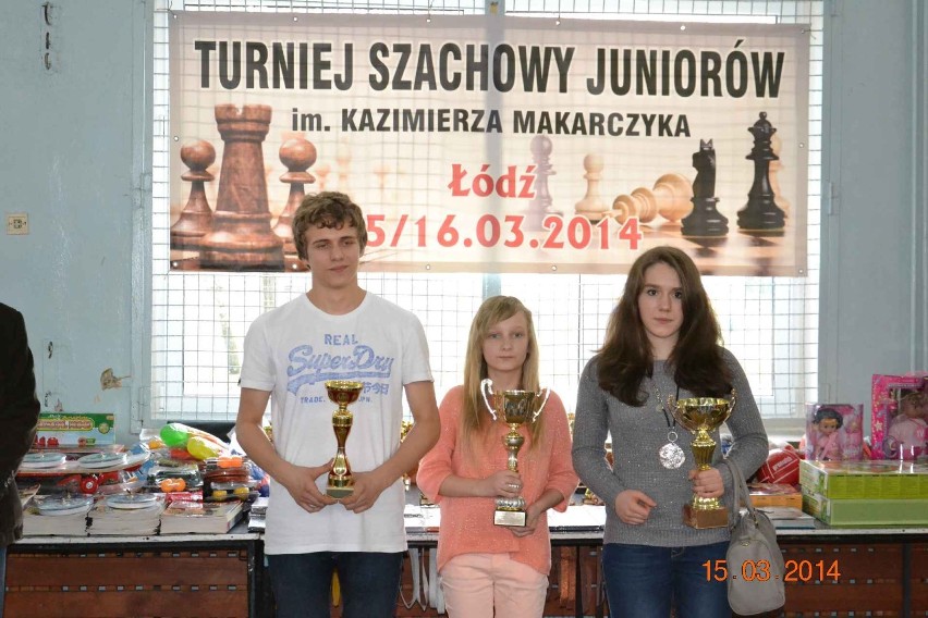 Drużynowe zwycięstwo zawodników Piątki Wieluń  na Turnieju Szachowym Juniorów  w Łodzi