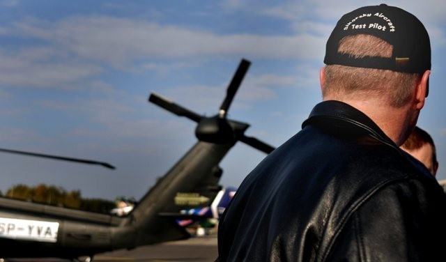 Pilot doświadczalny śmigłowca S-70i™ BLACK HAWK w PZL Mielec...