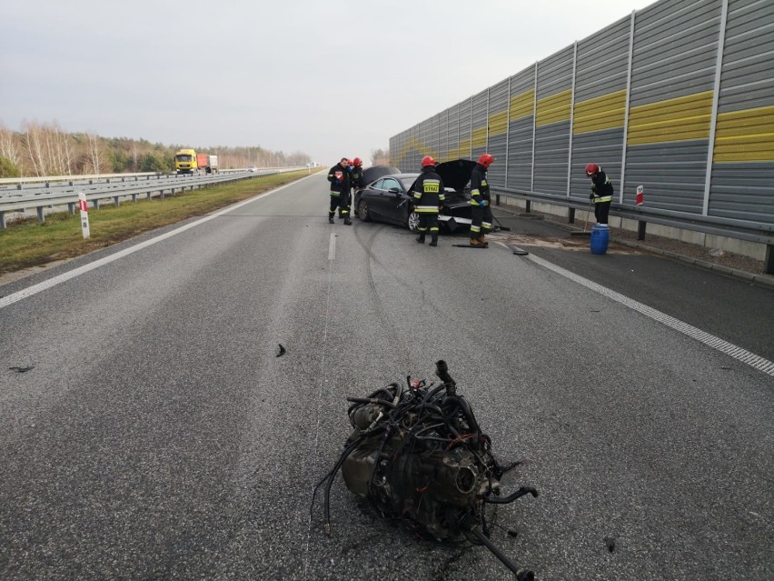 Wypadek na ekspresowej S8 koło Zduńskiej Woli (zdjęcia) 