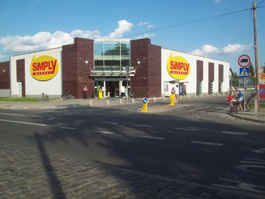Supermarkety w Katowicach - nowy market przy ul....