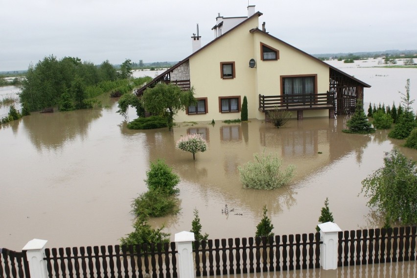 Powódź w Tarnobrzegu rozpoczęła się nad ranem, 19 maja 2010...