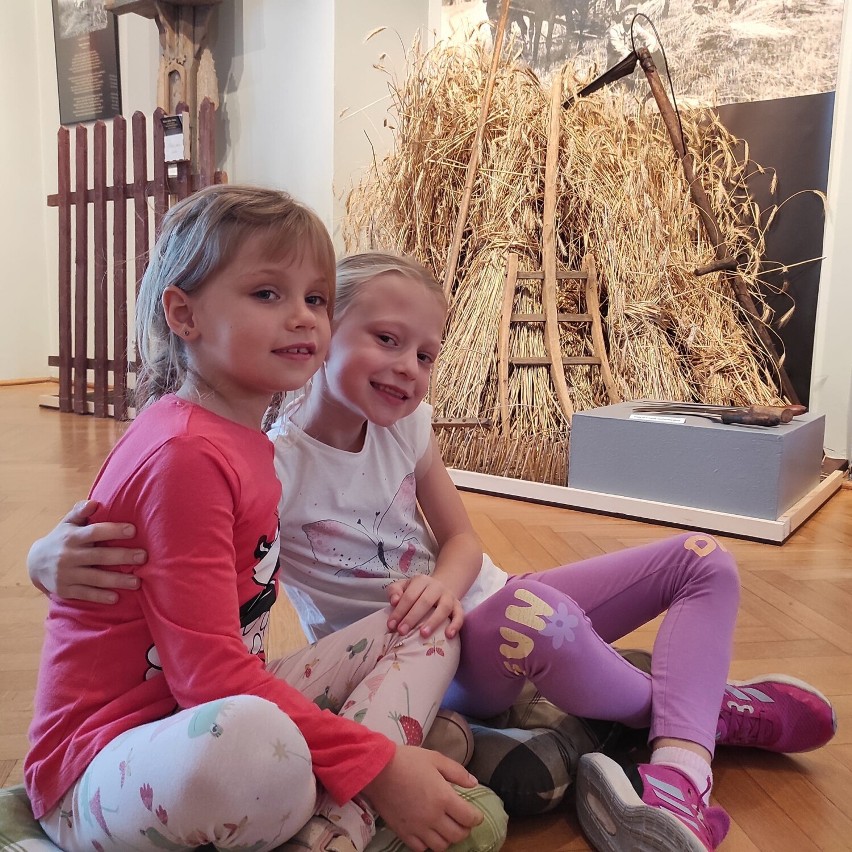 Wystawa "Kłosy pełne chleba" w Muzeum Ziemi Wieluńskiej cieszy się dużym zainteresowaniem 